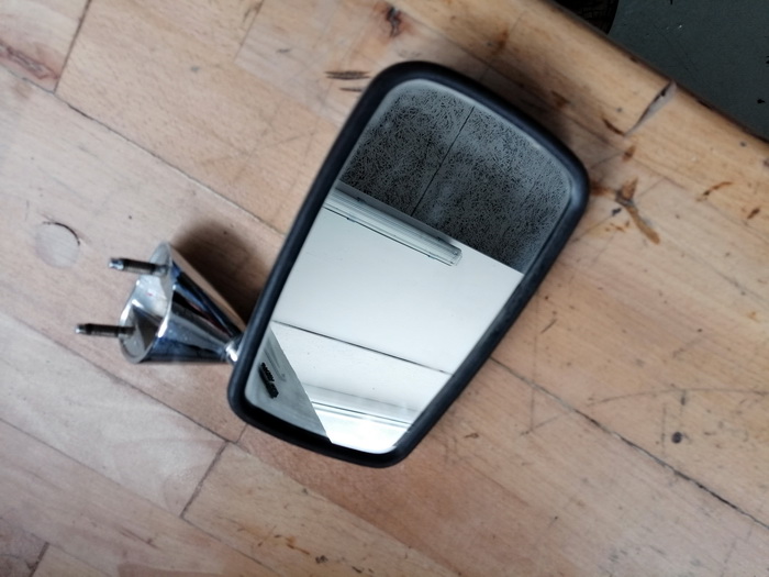 Rückspiegel verchromt - Chrome-plated rear-view mirror
